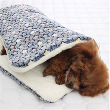 Load image into Gallery viewer, Fluffy Breathable Coral Blanket - Blue Stars