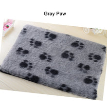 Load image into Gallery viewer, Fluffy Breathable Blanket / Bed for Dog Cat