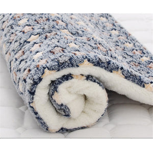 Fluffy Breathable Coral Blanket - Blue Stars