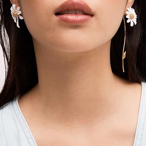 Asymmetric White Daisy Drop Earrings