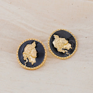 Vintage Round Stud Earrings with Queen Head
