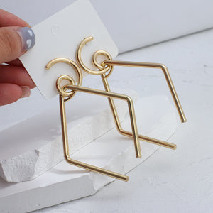 Simple Vintage Geometric Golden Drop Earring