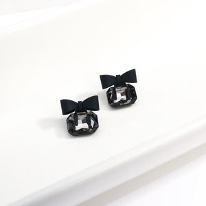 Sweet Black Bowknot Stud Earrings